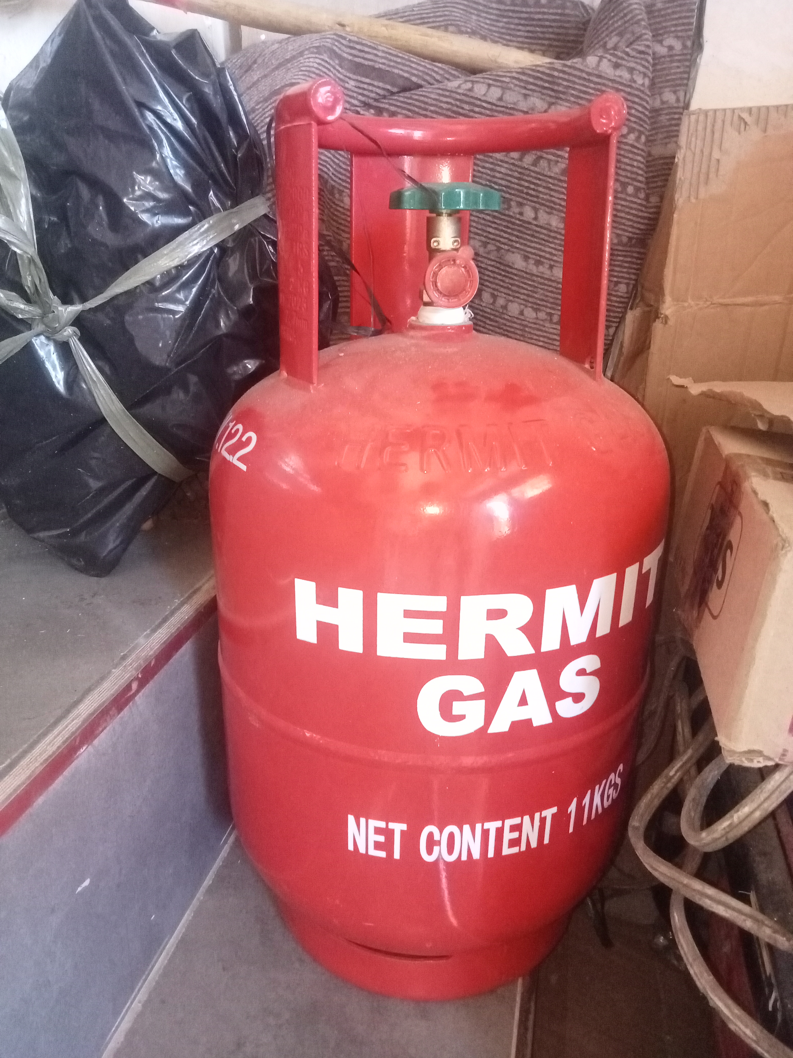 Hermit Gas&Tank